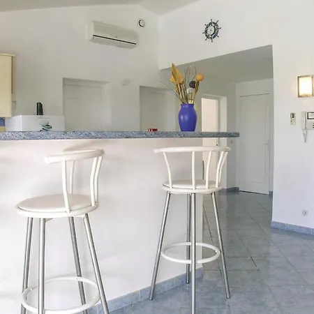 Holiday home Beautiful In Laiguillon Sur *